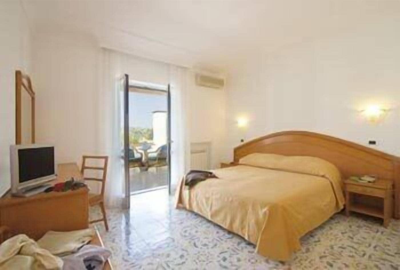 Park Hotel Terme Mediterraneo Форио Экстерьер фото
