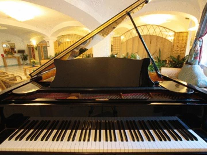 Park Hotel Terme Mediterraneo Форио Экстерьер фото