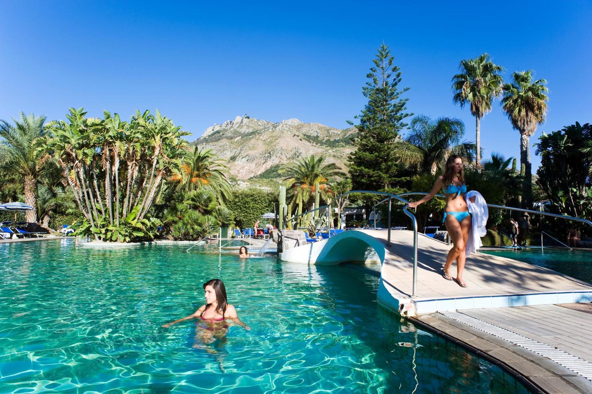 Park Hotel Terme Mediterraneo Форио Экстерьер фото