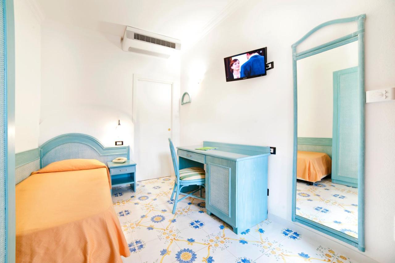Park Hotel Terme Mediterraneo Форио Экстерьер фото